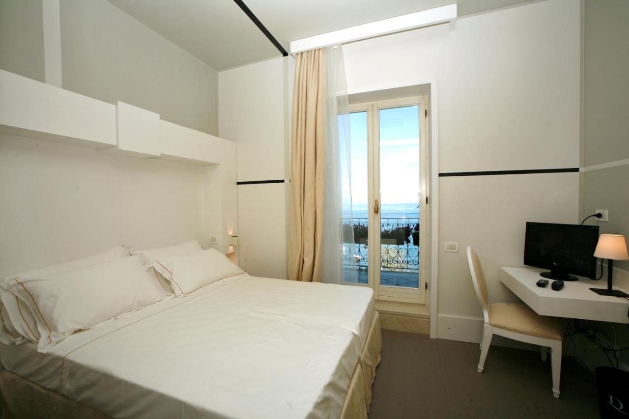 Otel Piccolo 4*